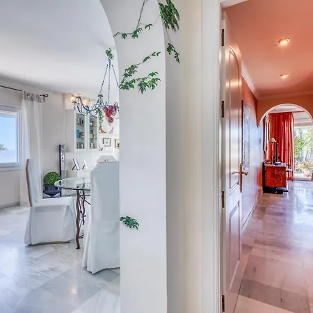 Апартаменты Hanami Alcazaba Duplex Sea View *