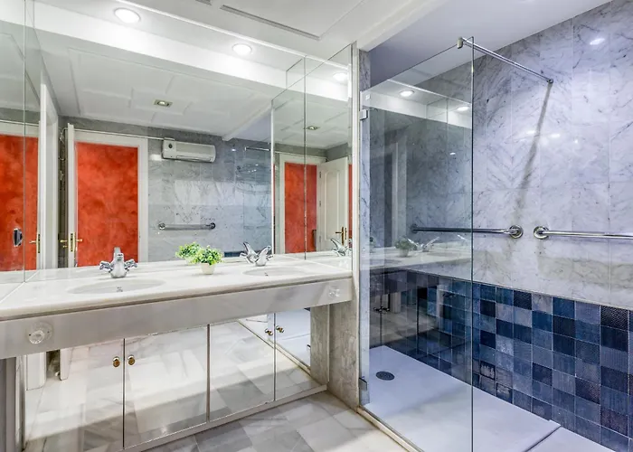 Hanami Alcazaba Duplex Sea View Estepona